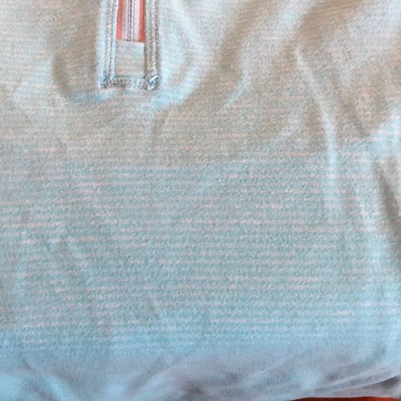 Lululemon light blue pique 1/2 zip - Picture 6 of 14